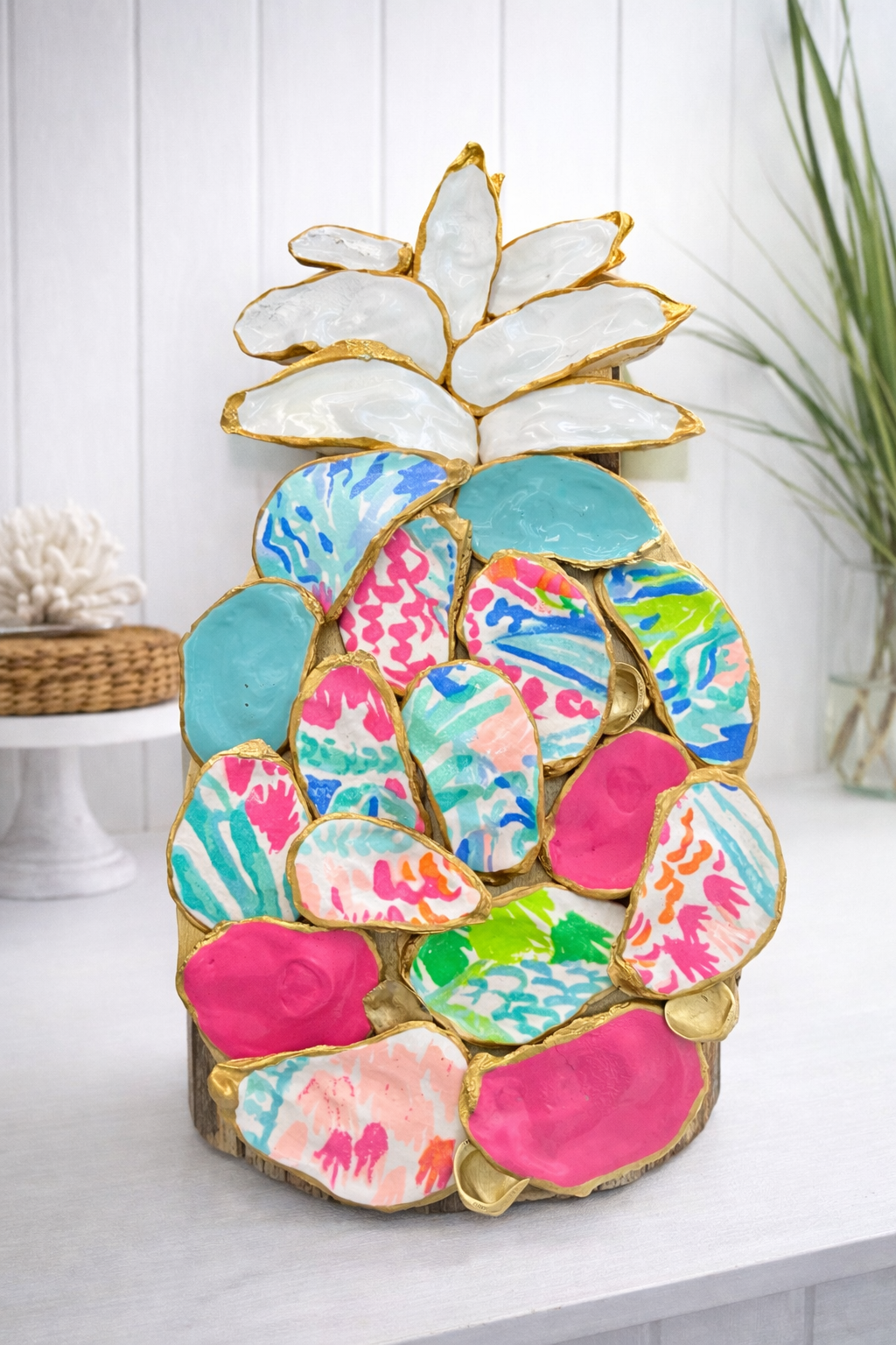 Lilly inspired oyster shell Pineapple